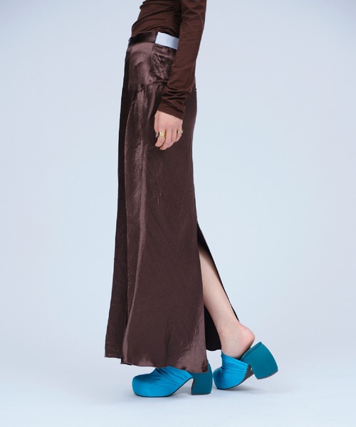 セール】BACK SLIT ACETATE SATIN MAXI SKIRT / バックスリット