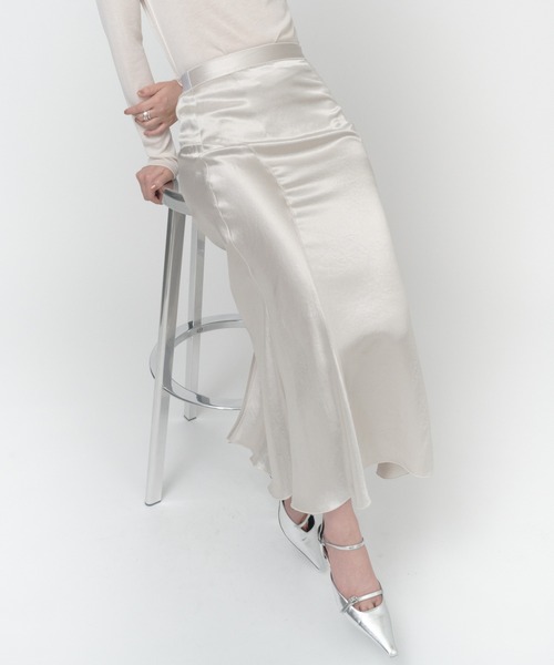 セール】BACK SLIT ACETATE SATIN MAXI SKIRT / バックスリット