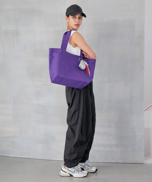 HEREIAM(ヘレイアム)の「【HEREIAM】撥水/通気/防風/静電防止/Breathカーブパンツ(その他パンツ・レディース・ライトブルー/ブラック・MEDIUM/SMALL)」の3枚目の写真