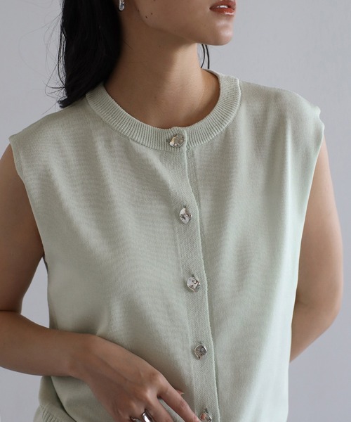 ENC(エンク)の「【動画あり】nuance button summer knit vest / 変形釦サマーニットベスト(ベスト・レディース・ミント/ライトイエロー/ライトブラック/アイボリー・FREE)」の22枚目の写真