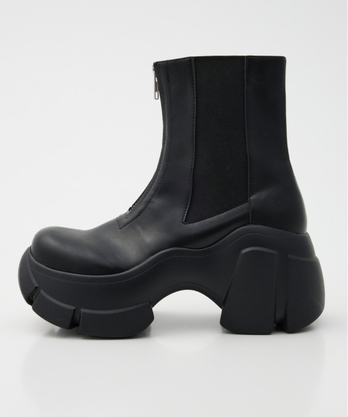 SLY(スライ)の「FRONT ZIP CHUNKY BOOTS フロントジップ チャンキーブーツ(ブーツ・レディース・ブラック・SMALL/MEDIUM/LARGE)」の2枚目の写真