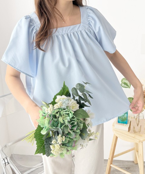 Dewlily(デューリリー)の「甘さ控えめのちょうどいいバランス フレア半袖ギャザーブラウス(シャツ/ブラウス・レディース・ホワイト/ブルー・S/M/L)」の12枚目の写真