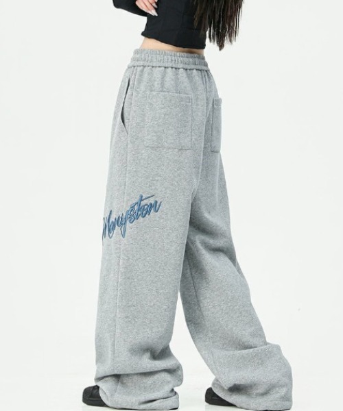yuue' ( wear )(ユーイ)の「ロゴ刺繍スウェットワイドパンツ(スウェットパンツ・レディース・グレー/ブラック/アイボリー・FREE)」の16枚目の写真