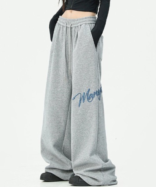 yuue' ( wear )(ユーイ)の「ロゴ刺繍スウェットワイドパンツ(スウェットパンツ・レディース・グレー/ブラック/アイボリー・FREE)」の14枚目の写真