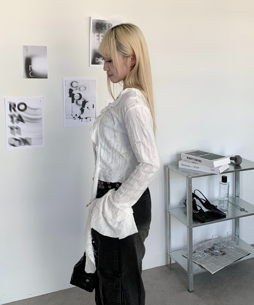 lilful(リルフル)の「グランジラッフル ダメージ加工 ショート丈カーディガン(カーディガン/ボレロ・レディース・ホワイト/ダークグレー・S/M)」の21枚目の写真