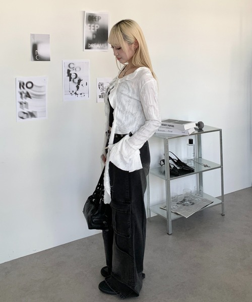 lilful(リルフル)の「グランジラッフル ダメージ加工 ショート丈カーディガン(カーディガン/ボレロ・レディース・ホワイト/ダークグレー・S/M)」の19枚目の写真