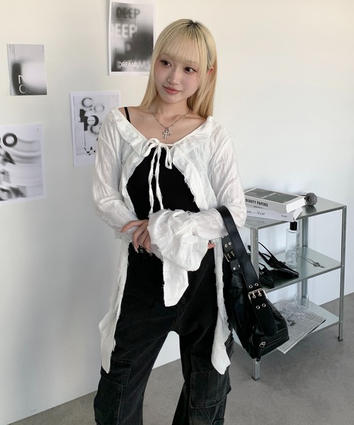 lilful(リルフル)の「グランジラッフル ダメージ加工 ショート丈カーディガン(カーディガン/ボレロ・レディース・ホワイト/ダークグレー・S/M)」の22枚目の写真