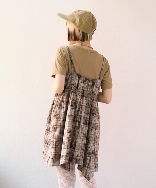 w closet（ダブルクローゼット）の「【25AW】クラッシュチェックキャミワンピ（シャツ/ブラウス・レディース・レッド/ブラック/ブルー・FREE）」の17枚目の写真