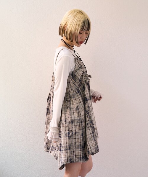 w closet（ダブルクローゼット）の「【25AW】クラッシュチェックキャミワンピ（シャツ/ブラウス・レディース・レッド/ブラック/ブルー・FREE）」の4枚目の写真