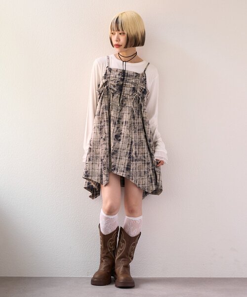 w closet（ダブルクローゼット）の「【25AW】クラッシュチェックキャミワンピ（シャツ/ブラウス・レディース・レッド/ブラック/ブルー・FREE）」の7枚目の写真