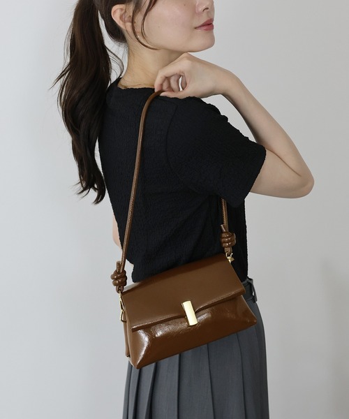 BLUEEAST（ブルーイースト）の「スクエアミニバッグ（ショルダーバッグ・レディース・ブラウン/モカ/ブラック・FREE）」の6枚目の写真