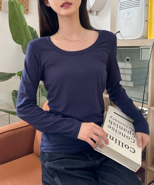 Eclat one(エクラワン)の「【Eclat one】ベーシック ディープネック ロングTシャツ(Tシャツ/カットソー・レディース・ネイビー/ホワイト/ブラック/グレー・FREE)」の18枚目の写真