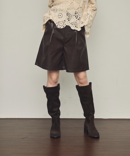 Trish（トリッシュ）の「フェイクレザーハーフパンツ（その他パンツ・レディース・ブラック/ブラウン・MEDIUM）」の13枚目の写真