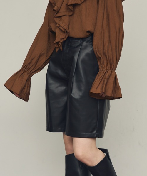Trish（トリッシュ）の「フェイクレザーハーフパンツ（その他パンツ・レディース・ブラック/ブラウン・MEDIUM）」の18枚目の写真