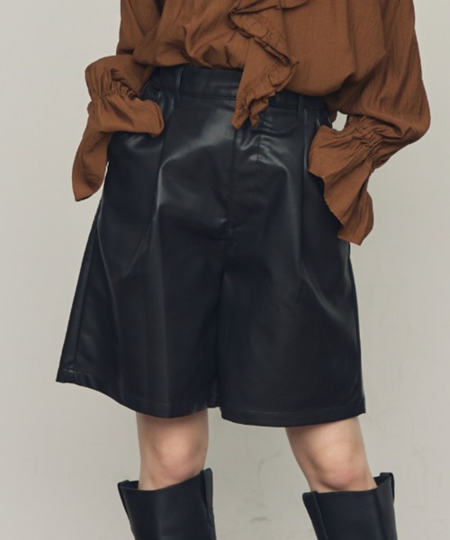 Trish（トリッシュ）の「フェイクレザーハーフパンツ（その他パンツ・レディース・ブラック/ブラウン・MEDIUM）」の17枚目の写真