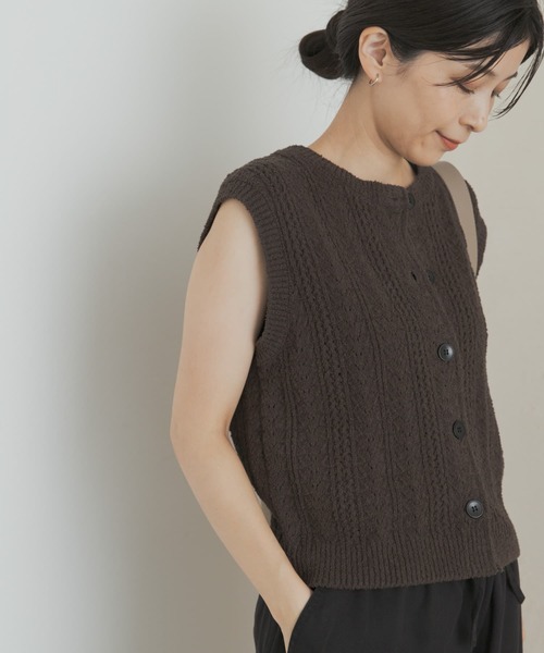 URBAN RESEARCH DOORS(アーバンリサーチドアーズ)の「ミニブークレニットベスト(ベスト・レディース・オフホワイト/ブラウン系その他・MEDIUM)」の12枚目の写真