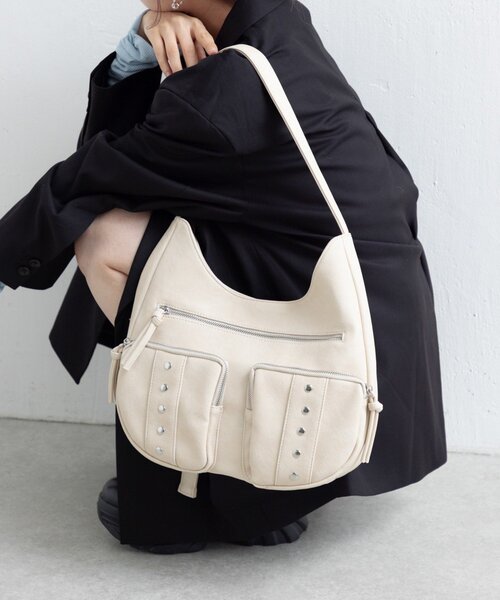Kastane（カスタネ）の「*【500mlペットボトル収納可/2WAY】スタッズミドルBAG（トートバッグ・レディース・ブラウン/カーキ/アイボリー・FREE）」の2枚目の写真