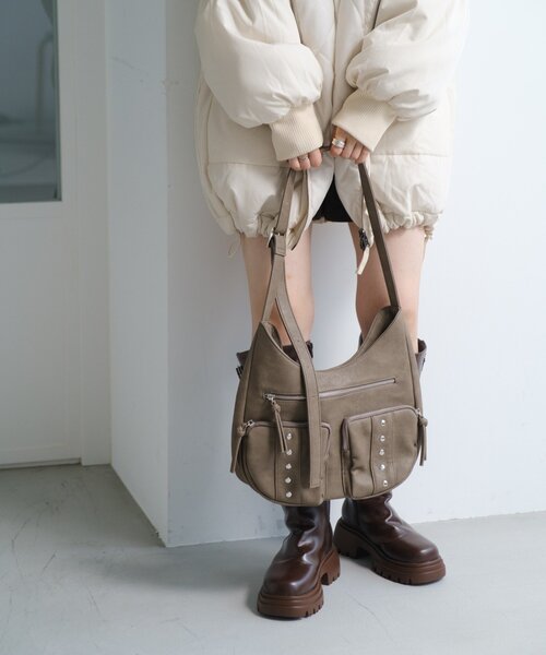 Kastane（カスタネ）の「*【500mlペットボトル収納可/2WAY】スタッズミドルBAG（トートバッグ・レディース・ブラウン/カーキ/アイボリー・FREE）」の5枚目の写真
