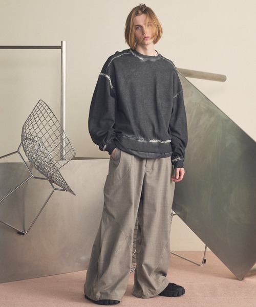 MAISON SPECIAL（メゾンスペシャル）の「《UNISEX》Heavy-Weight Sweat Embroidery Damage Over-Dye Crew Neck Pullover/ヘビーウェイトエンブロイダリーダメージオーバーダイクルーネックプルオーバー【MAISON SPECIAL/メゾンスペシャル】（スウェット・メンズ・ブラック/グレイッシュベージュ/ピンク/パープル/ライトグリーン/カーキ・0/1/2）」の18枚目の写真