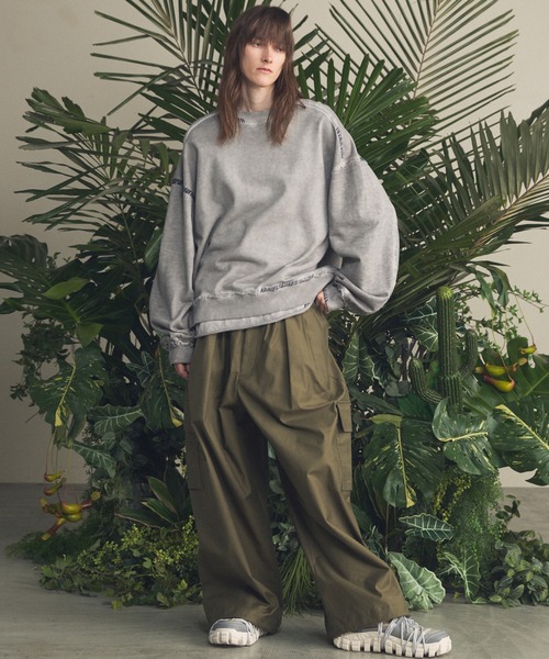 MAISON SPECIAL（メゾンスペシャル）の「《UNISEX》Heavy-Weight Sweat Embroidery Damage Over-Dye Crew Neck Pullover/ヘビーウェイトエンブロイダリーダメージオーバーダイクルーネックプルオーバー【MAISON SPECIAL/メゾンスペシャル】（スウェット・メンズ・ブラック/グレイッシュベージュ/ピンク/パープル/ライトグリーン/カーキ・0/1/2）」の17枚目の写真