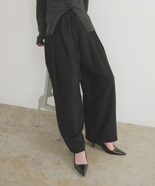 LIAN（リアン）の「ベルトデザインラップタックパンツ（スラックス・レディース・ブラック/ベージュ/チャコールグレー/ブラウン・FREE）」の12枚目の写真