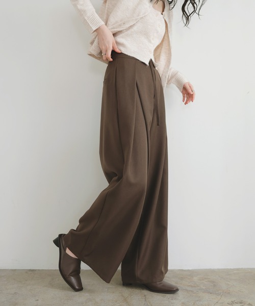 LIAN（リアン）の「ベルトデザインラップタックパンツ（スラックス・レディース・ブラック/ベージュ/チャコールグレー/ブラウン・FREE）」の15枚目の写真