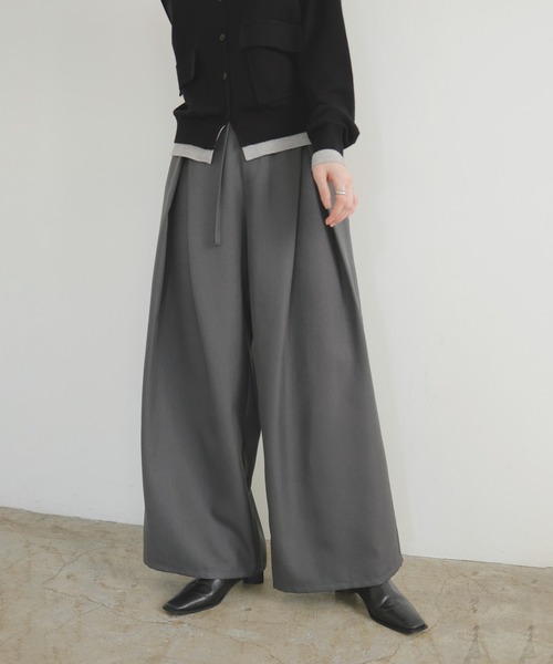 LIAN（リアン）の「ベルトデザインラップタックパンツ（スラックス・レディース・ブラック/ベージュ/チャコールグレー/ブラウン・FREE）」の20枚目の写真