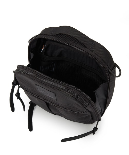 GREGORY（グレゴリー）の「クイックポケットデラックス QUICK POCKET DELUXE コーデュラバリスティックブラック（ショルダーバッグ・メンズ・ブラック・ONE SIZE）」の5枚目の写真