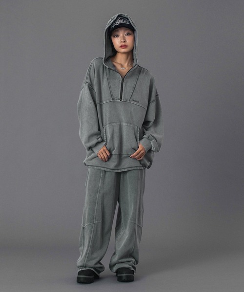 X-girl（エックスガール）の「BLEACHED ANORAK SWEAT TOP（パーカー・レディース・グレー/ライトブルー/ピンク・S/M）」の6枚目の写真