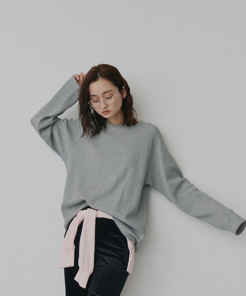ad thie（アドティエ）の「ラグランスリーブ ワッフルプルオーバー（Tシャツ/カットソー・レディース・チャコール/杢グレー/オフホワイト/ブラック/ダークグレー/ブラウン/イエロー/ライトグレー/ピンク・FREE）」の4枚目の写真