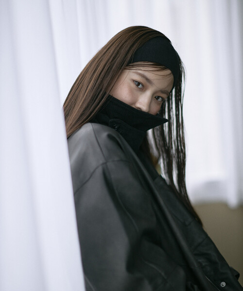 Firsthand（ファーストハンド）の「Firsthand/ファーストハンド オーバーサイズ クラッシュ レザレットジャケット / 衿 コーデュロイ / 2WAY スタンドカラー ブルゾン（ブルゾン・レディース・ブラック/ブラウン・MEDIUM/SMALL）」の14枚目の写真