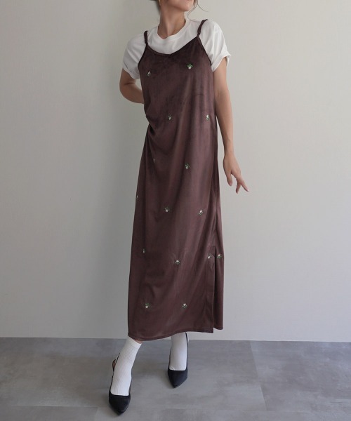 Rashik(ラシク)の「フラワー刺繍ベロア調ワンピース(ワンピース・レディース・ブラック/グレー/ブラウン・FREE)」の7枚目の写真