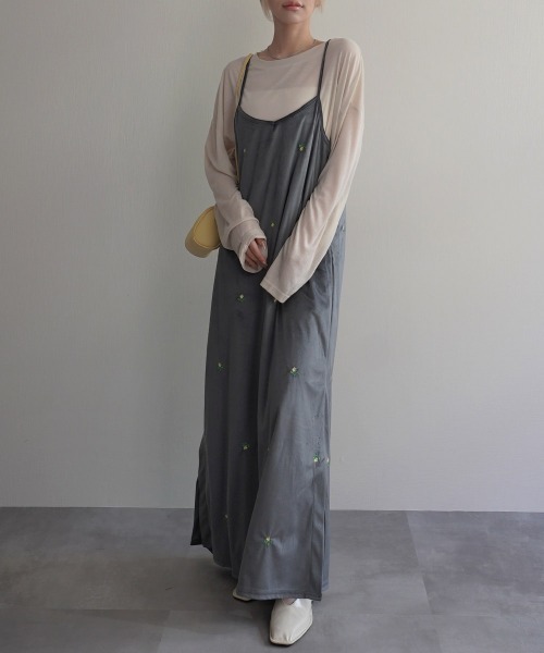 Rashik(ラシク)の「フラワー刺繍ベロア調ワンピース(ワンピース・レディース・ブラック/グレー/ブラウン・FREE)」の9枚目の写真