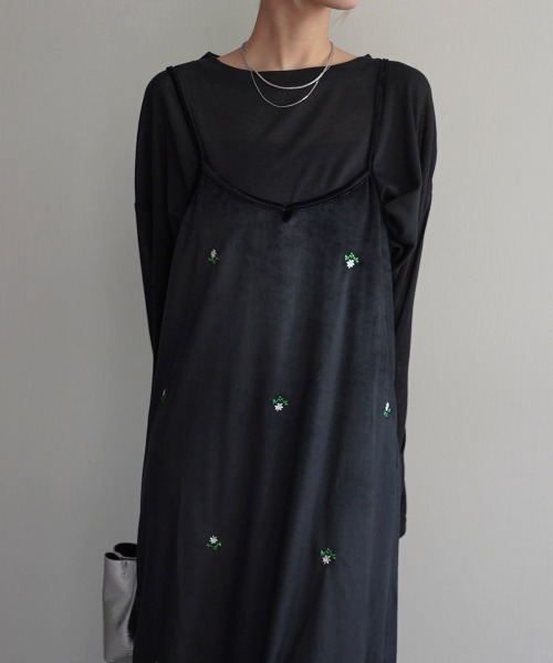 Rashik(ラシク)の「フラワー刺繍ベロア調ワンピース(ワンピース・レディース・ブラック/グレー/ブラウン・FREE)」の12枚目の写真