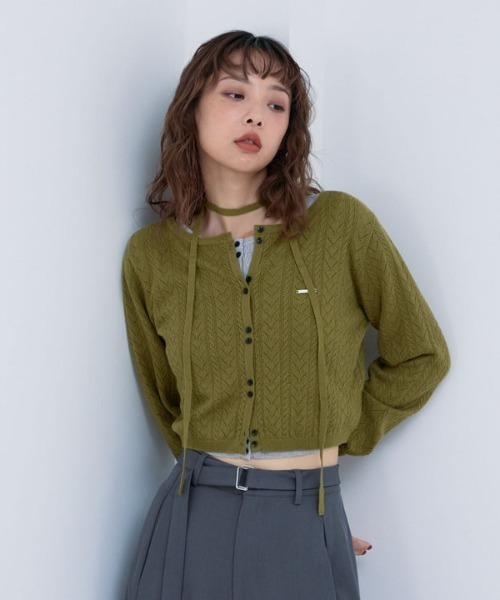 archives（アルシーヴ）の「チョーカー付ハリヌキニットカーディガン（カーディガン/ボレロ・レディース・グレー/チャコールグレー/グリーン/ワイン/アイボリー・MEDIUM）」の15枚目の写真