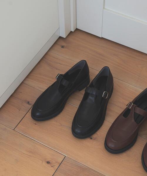 URBAN RESEARCH DOORS（アーバンリサーチドアーズ）の「Tストラップローファー（ローファー・レディース・ブラック/ブラウン・37/36/38）」の2枚目の写真