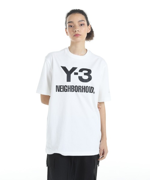 Y-3（ワイスリー）の「Y-3 NBHD LOGO TEE（Tシャツ/カットソー・メンズ・ホワイト・LARGE/MEDIUM/SMALL/X-SMALL/XX-SMALL/XX-LARGE/X-LARGE）」の6枚目の写真