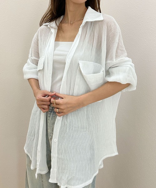 Ampirula(アンピルーラ)の「ラメ シアーシャツ ブラウス 長袖 オーバーサイズ ロング(シャツ/ブラウス・レディース・ブラック/ホワイト・FREE)」の4枚目の写真