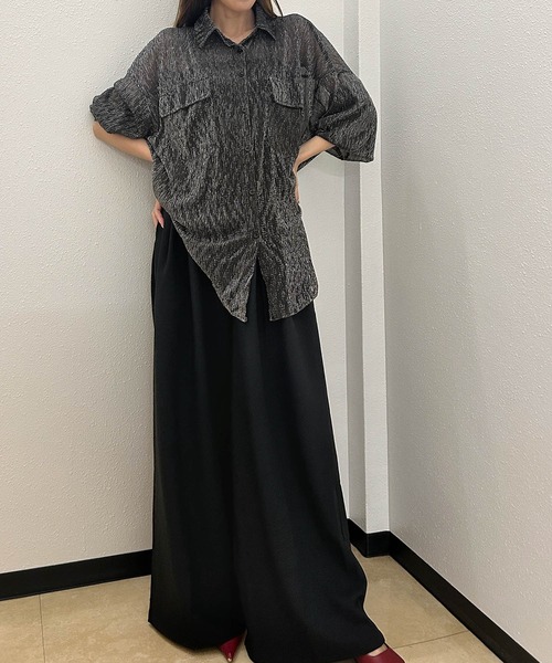 Ampirula(アンピルーラ)の「ラメ シアーシャツ ブラウス 長袖 オーバーサイズ ロング(シャツ/ブラウス・レディース・ブラック/ホワイト・FREE)」の7枚目の写真