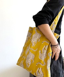 FUNALIVE（ファンアライブ）の「アニマルプリント トートバッグ 象と虎（トートバッグ）」