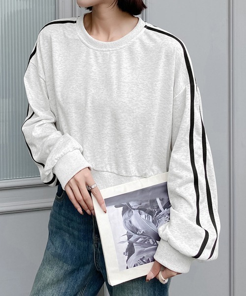 Miniministore(ミニミニストア)の「サイドライン スウェットシャツショート丈(スウェット・レディース・ブラック/ライトグレー/ダークグレー/ネイビー・FREE)」の5枚目の写真