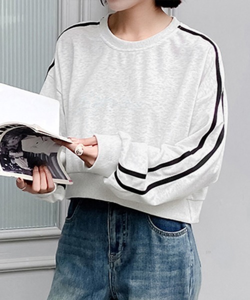 Miniministore(ミニミニストア)の「サイドライン スウェットシャツショート丈(スウェット・レディース・ブラック/ライトグレー/ダークグレー/ネイビー・FREE)」の7枚目の写真