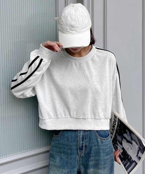 Miniministore(ミニミニストア)の「サイドライン スウェットシャツショート丈(スウェット・レディース・ブラック/ライトグレー/ダークグレー/ネイビー・FREE)」の8枚目の写真