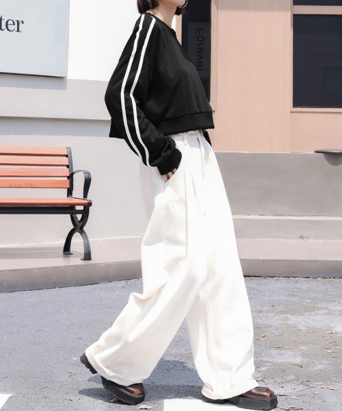 Miniministore(ミニミニストア)の「サイドライン スウェットシャツショート丈(スウェット・レディース・ブラック/ライトグレー/ダークグレー/ネイビー・FREE)」の12枚目の写真