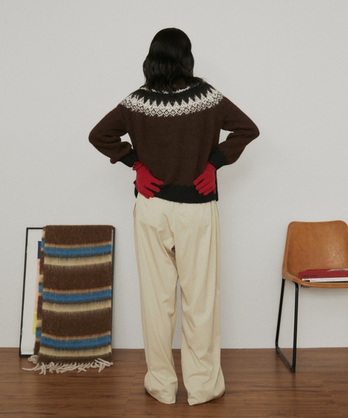 MERLOT（メルロー）の「ノルディッククルーネックカーディガン（カーディガン/ボレロ・レディース・ホワイト/ブラウン・FREE）」の12枚目の写真