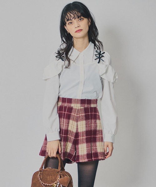 REDYAZEL（レディアゼル）の「リボンフリルショルダーブラウス（シャツ/ブラウス・レディース・オフホワイト/ベージュ/グレー・FREE）」の12枚目の写真