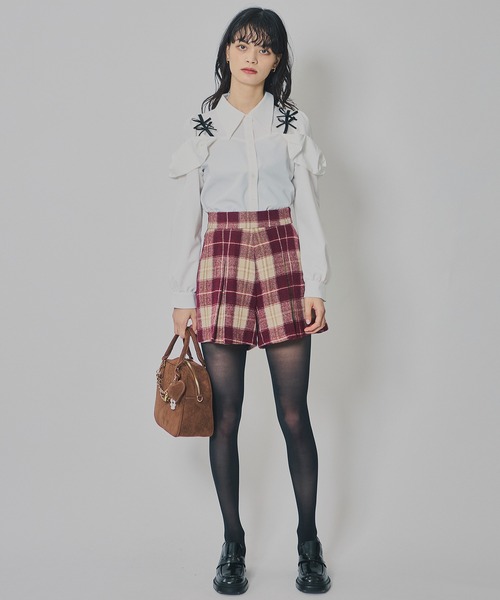 REDYAZEL（レディアゼル）の「リボンフリルショルダーブラウス（シャツ/ブラウス・レディース・オフホワイト/ベージュ/グレー・FREE）」の13枚目の写真