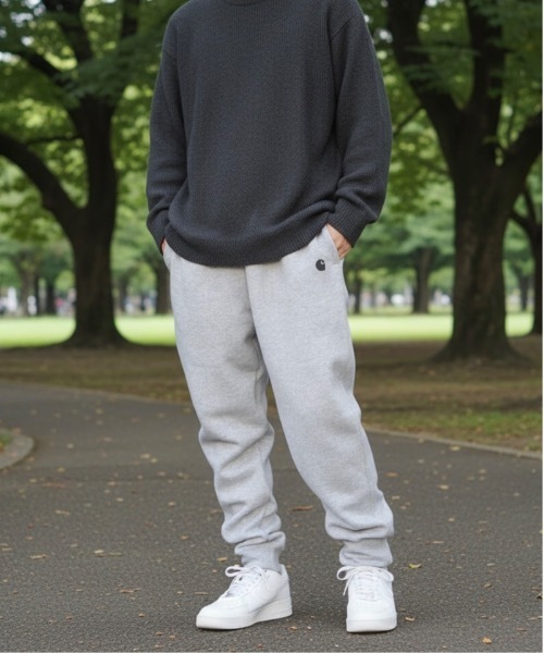 Carhartt（カーハート）の「Carhartt / カーハート / RELAXED FIT MIDWEIGHT TAPERED SWEATPANT / BN5307-M（スウェットパンツ・メンズ・グレー/ブラック・MEDIUM/SMALL/X-LARGE/LARGE）」の2枚目の写真