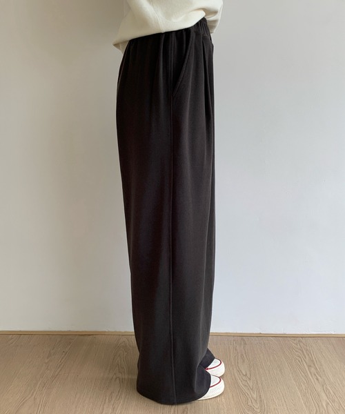 by LEGNA(バイレグナ)の「両面起毛ダブルタックワイドパンツ(その他パンツ・レディース・ブラック/ダークブラウン/ダークグレー/モカ・M-Regular/L-Regular/M-Short/L-Short)」の15枚目の写真