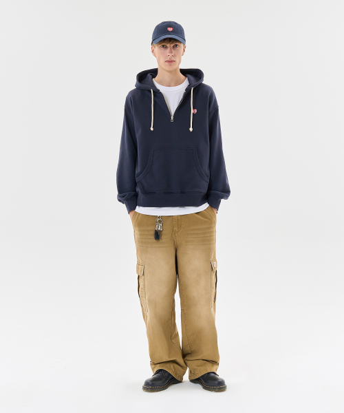 AECA(エイカ)の「AECA LOVE HALF ZIP UP HOODIE-NAVY(パーカー・レディース・その他・LARGE/X-LARGE/SMALL/MEDIUM)」の2枚目の写真